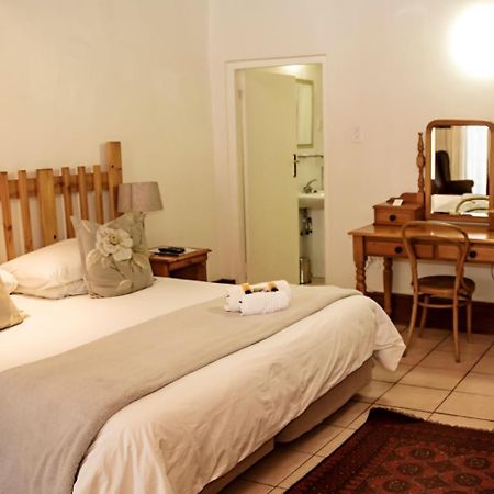 Matoppo Inn Beaufort West Exterior photo